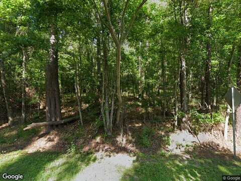 Doris Dr, Tallahassee, FL 32303