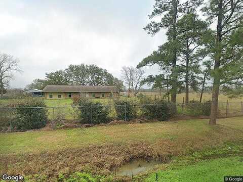 Kyber Crystal Dr, Alvin, TX 77511