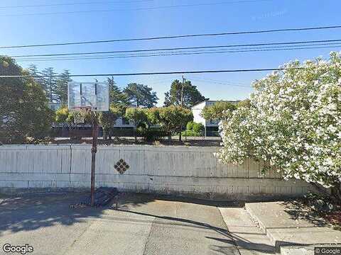 George Avenue 4, San Mateo, CA 94403