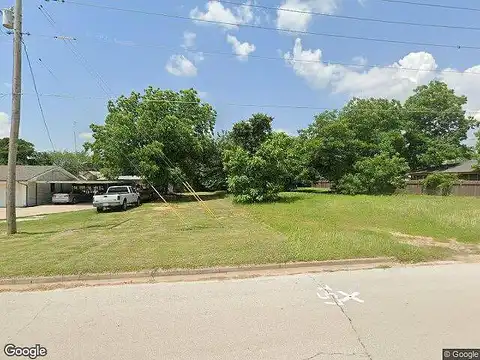 Sherman St, Nocona, TX 76255