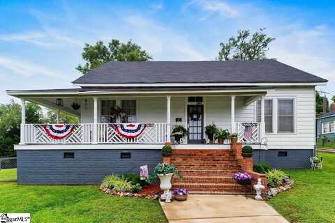 15 S Greenwood Avenue, Ware Shoals, SC 29629