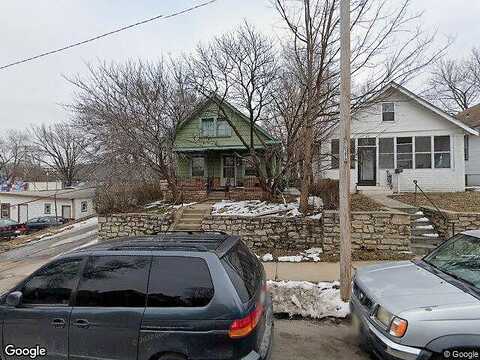 White, KANSAS CITY, MO 64123