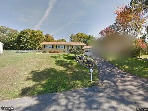Sunrise Rd, Danbury, CT 06811