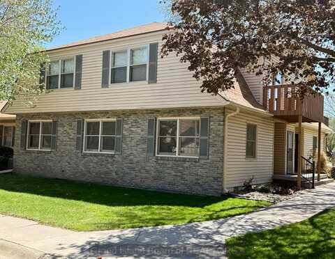3027 W Capital Ave #33, Grand Island, NE 68803