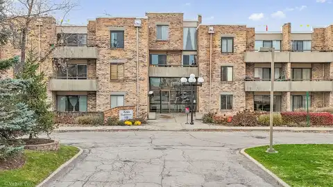 Prairie Sq Apt 103, Schaumburg, IL 60173