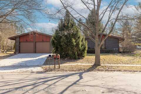 2928-2930 Canarsie Drive, Lansing, MI 48910