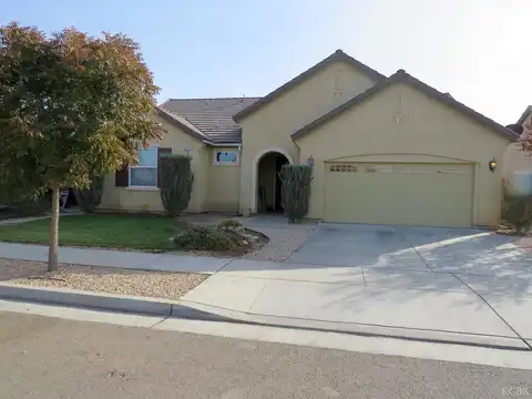 Caddie, LEMOORE, CA 93245