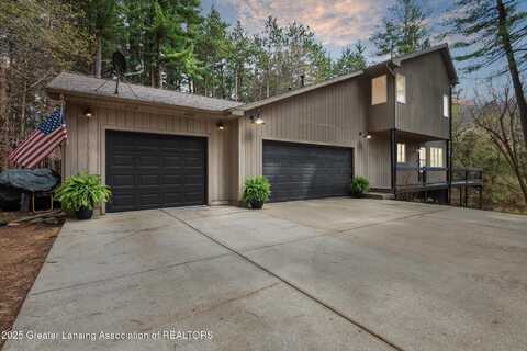 8471 Clark Road, East Lansing, MI 48823