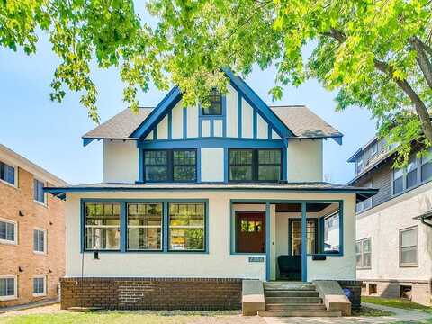 Grand, MINNEAPOLIS, MN 55405