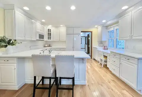 River Bluff, JANESVILLE, WI 53545