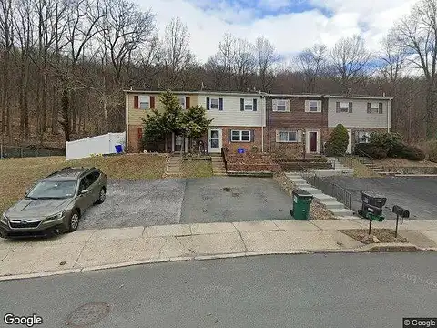 Fox, READING, PA 19606