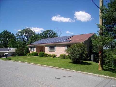 Kingstead, SLATINGTON, PA 18080