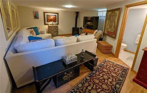 Chelsea, SAINT PAUL, MN 55108