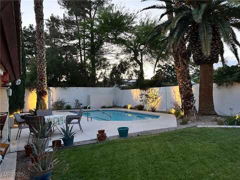 7512 Dry Pines Circle, Las Vegas, NV 89129