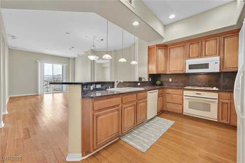 62 E Serene Avenue, Las Vegas, NV 89123