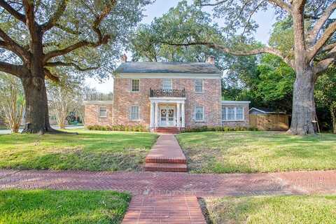 Long, BEAUMONT, TX 77702