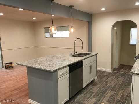 5724 Idle Avenue, Las Vegas, NV 89107