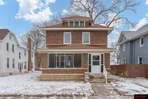Broad, MANKATO, MN 56001