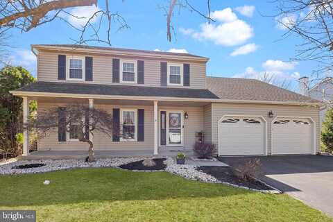 Apple Valley, LANGHORNE, PA 19047