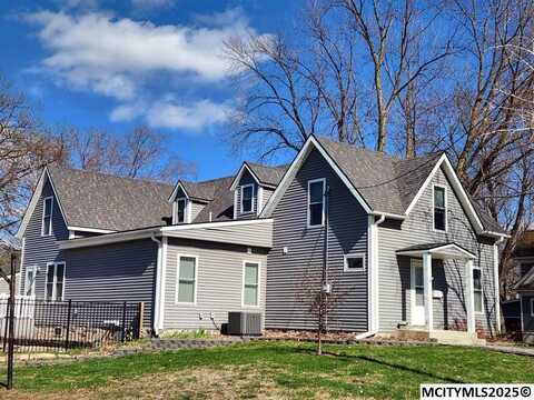 400 N 5th St, CLEAR LAKE, IA 50428