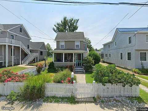 Main, CHINCOTEAGUE ISLAND, VA 23336