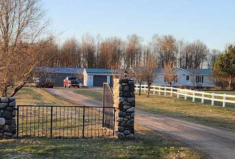 W8720 CAMP 5 RD, Phillips, WI 54555