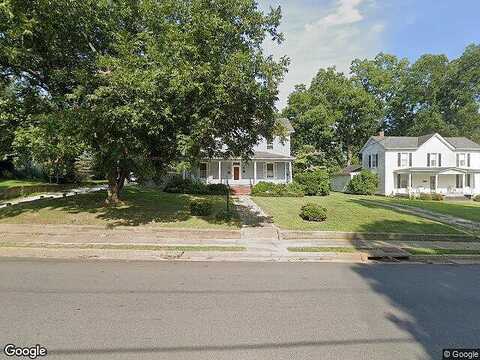 Main, CHASE CITY, VA 23924