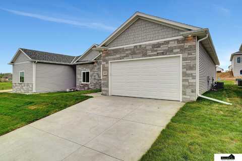 8620 S 49th Street, Lincoln, NE 68516