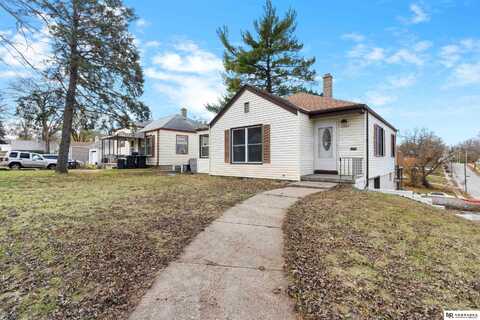 6348 N 34th Street, Omaha, NE 68111