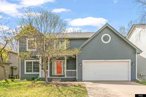 2014 S 199th Street, Omaha, NE 68130
