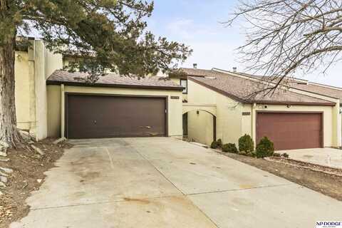 10914 Saratoga Plaza, Omaha, NE 68164