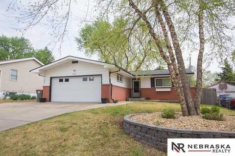 4420 N 10th Street, Lincoln, NE 68521