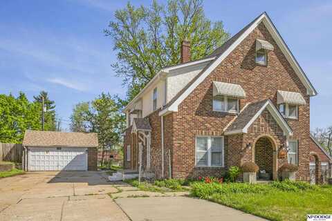 4612 Bedford Avenue, Omaha, NE 68104