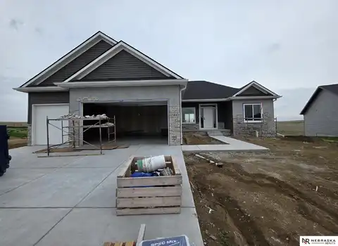544 W 27th Circle, Wahoo, NE 68066