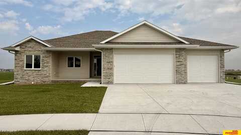 1020 Lauren Lane, Fremont, NE 68025