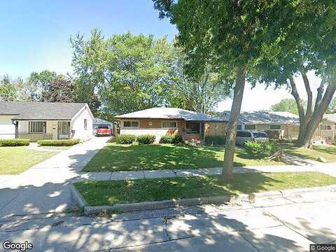 Lawrence, MILWAUKEE, WI 53225