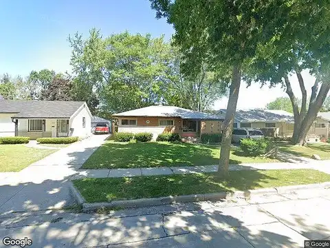 Lawrence, MILWAUKEE, WI 53225