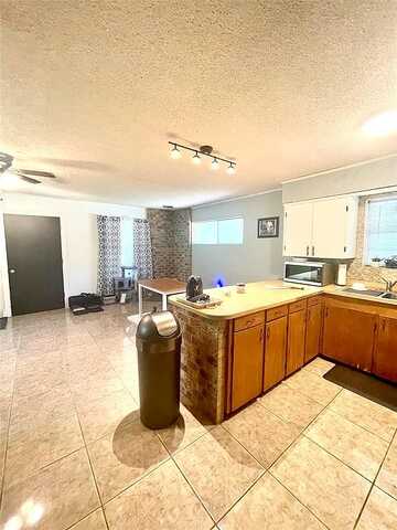 Northview, WILLS POINT, TX 75169