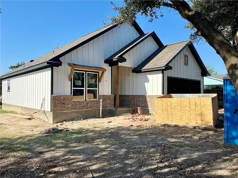 Henry, BRYAN, TX 77803