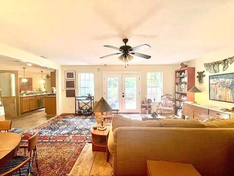 17Th, APALACHICOLA, FL 32320