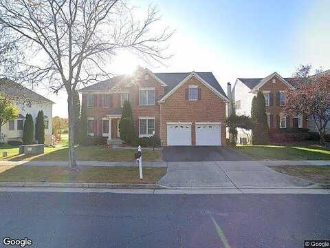 Quinlan, CHANTILLY, VA 20152