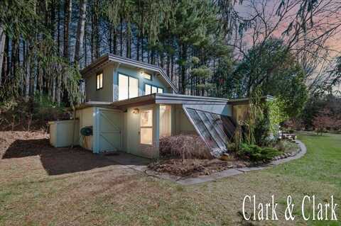 10070 59th Street, Grand Junction, MI 49056