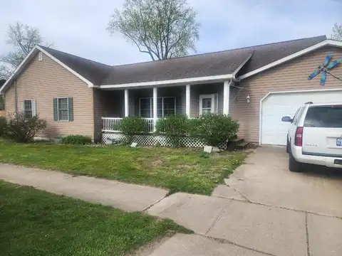 302 1st Avenue, Dowagiac, MI 49047