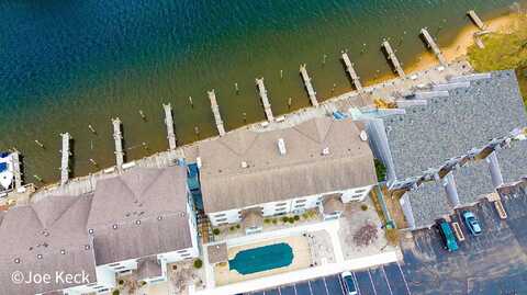 317 5th Avenue, Manistee, MI 49660