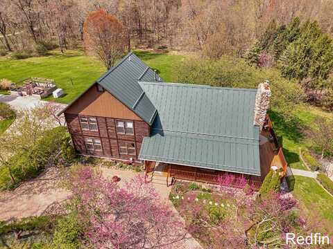 9547 Downes Street NE, Lowell, MI 49331