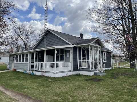 169 Ashley Street, Harrison, MI 48625