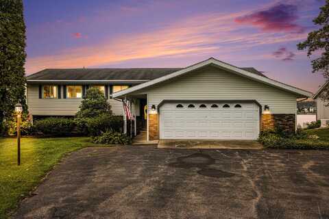 61840 Bayshore Drive, Sturgis, MI 49091