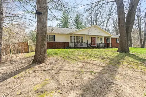 12194 104th Avenue, Grand Haven, MI 49417