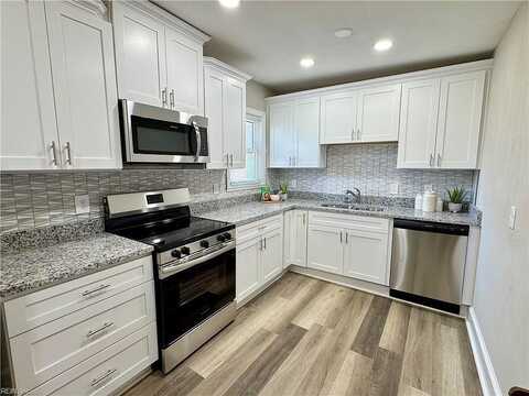 Clover, HAMPTON, VA 23669