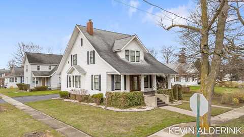 201 N Woodworth Street, Corunna, MI 48817